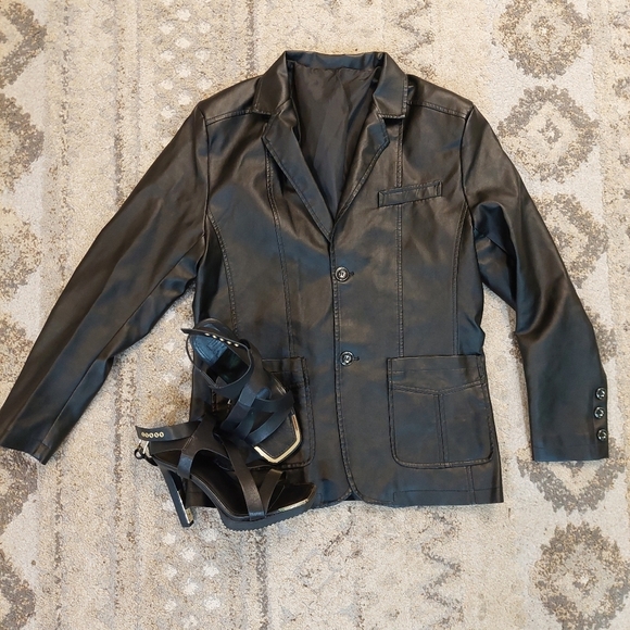 Vegan Leather Black Blazer Jacket Sz M Unisex Slim Fit - Picture 3 of 6